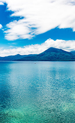 Stroll around Lake Shikotsu