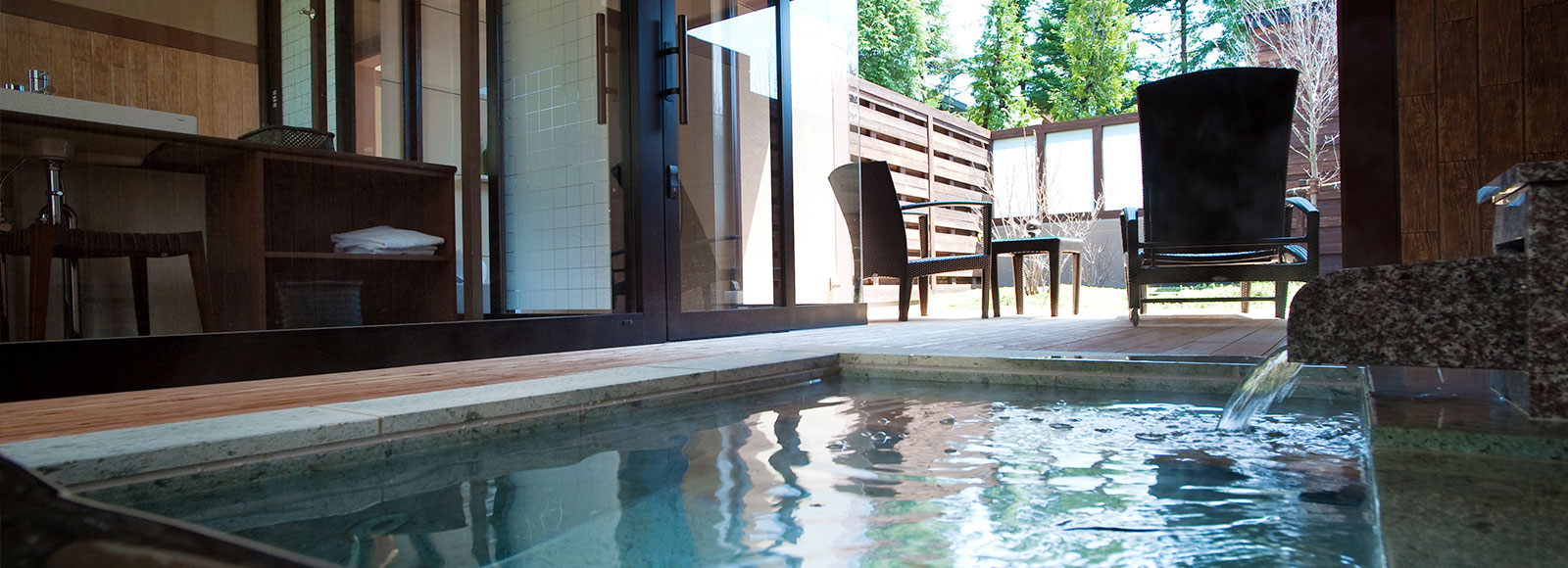 ワンちゃんルーム | お部屋 | しこつ湖 鶴雅リゾートスパ 水の謌【公式】